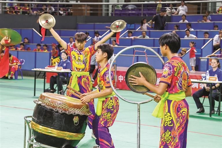 img, 跟着节拍迈, img